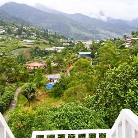 Dongorit Cabin Deluxe Room Kampong Kundassan Екстериор снимка