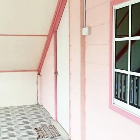 Dongorit Cabin Deluxe Room Kampong Kundassan Екстериор снимка